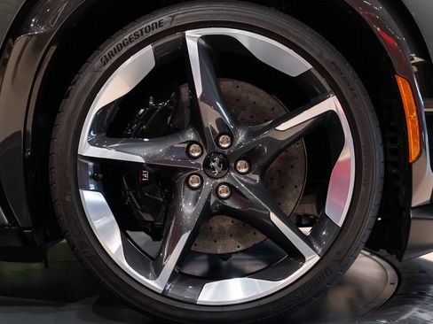 Certified 2025 Ferrari Purosangue AWD/4WD image 16