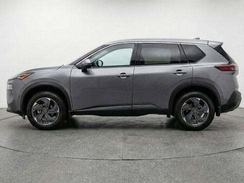 Used 2025 Nissan Rogue SV FWD image 5