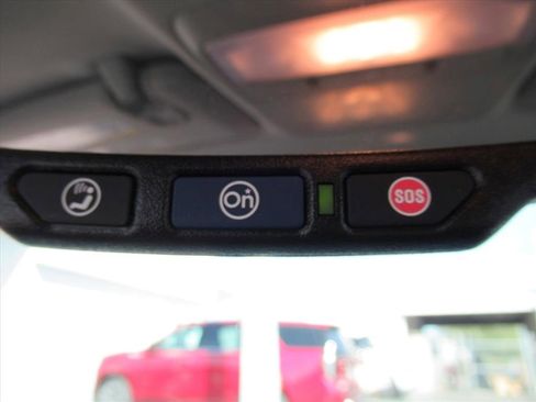 Certified 2022 Chevrolet Trax LT w/ LT Convenience Package image 25