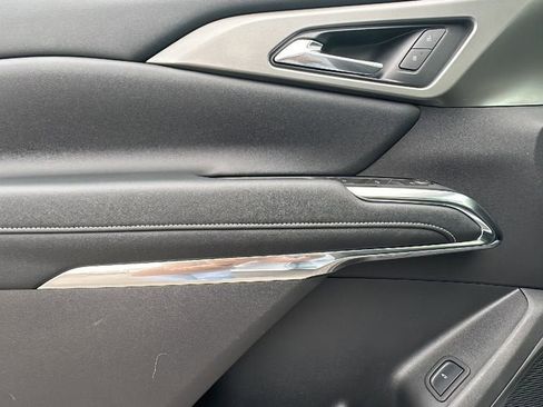 New 2026 Chevrolet Traverse LT w/ Sun and Wheel Package image 15