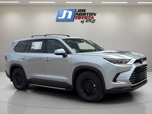 New 2026 Toyota Grand Highlander AWD image 3
