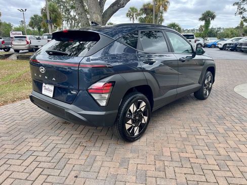 Used 2025 Hyundai Kona SEL AWD/4WD image 6