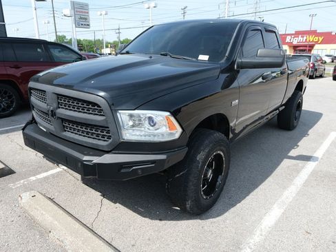 Used 2014 RAM 1500 Laramie w/ Convenience Group image 4