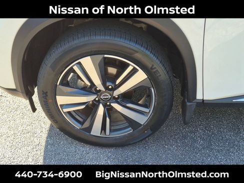 Used 2023 Nissan Rogue SL AWD/4WD image 29