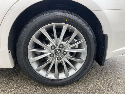 Certified 2017 Toyota Avalon Limited image 19