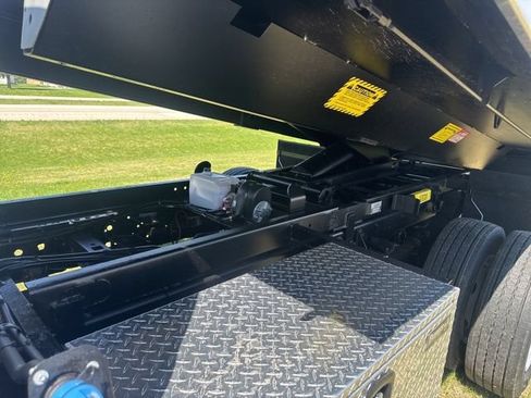 New 2026 Ford F600 4x4 Regular Cab Super Duty w/ XL Chrome Package image 40