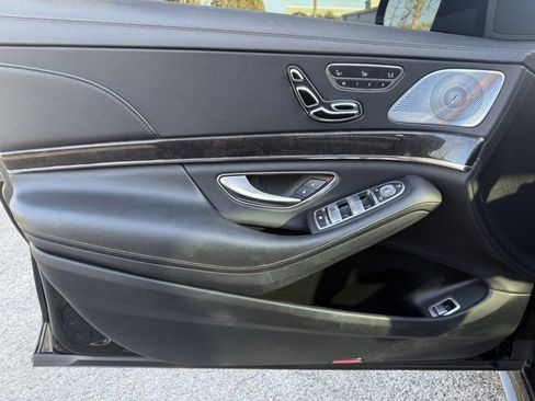 Used 2017 Mercedes-Benz S 550 4MATIC Sedan image 7
