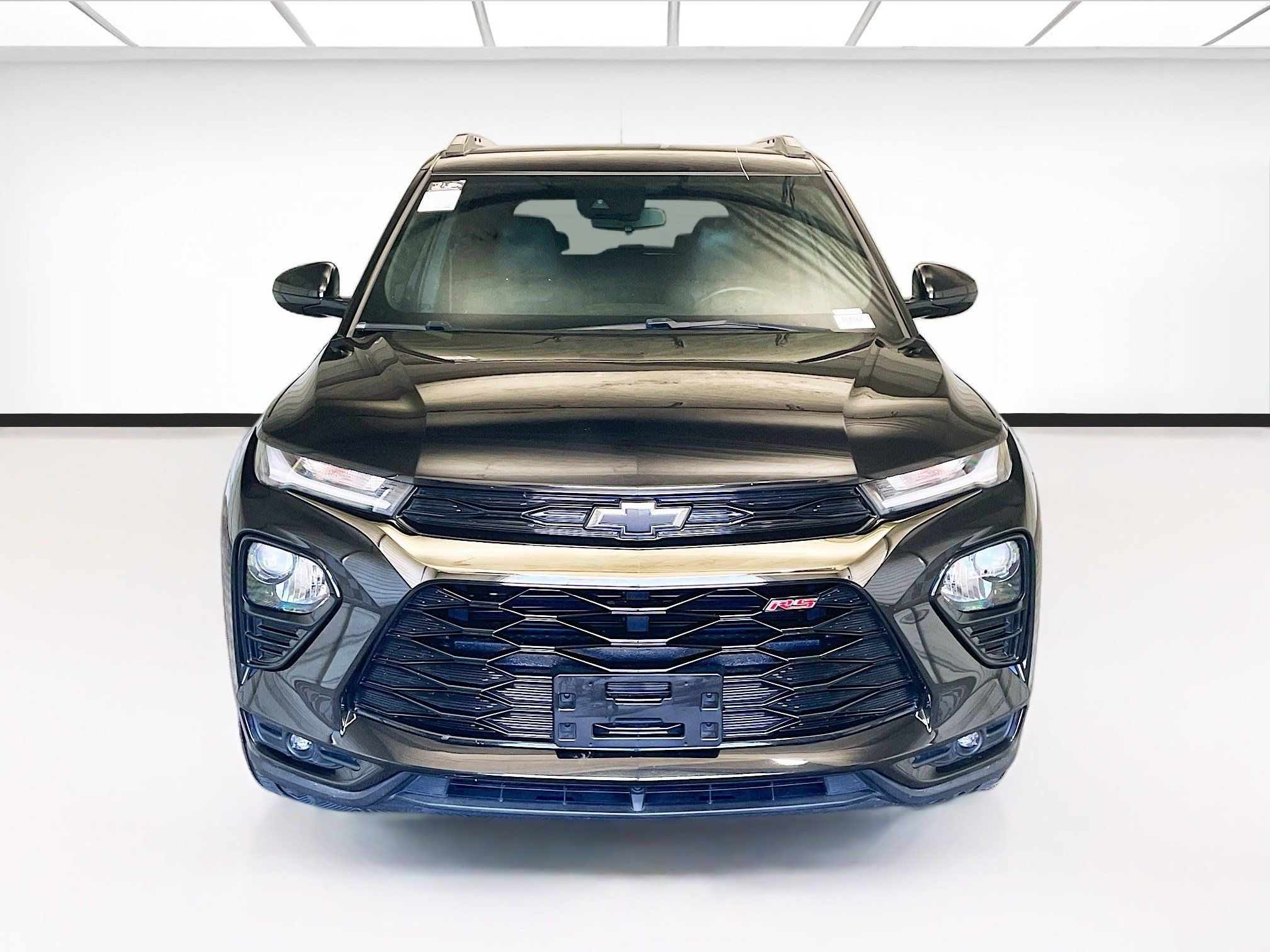 Used 2023 Chevrolet TrailBlazer RS FWD image 2
