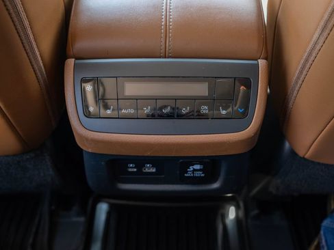 Used 2023 Nissan Pathfinder Platinum w/ Lighting Package (N93) AWD/4WD image 18