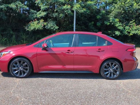Used 2023 Toyota Corolla SE FWD image 8