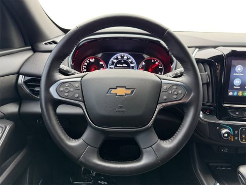 Used 2022 Chevrolet Traverse Premier image 25
