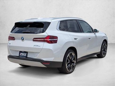 Used 2025 BMW X3 xDrive30i w/ Convenience Package AWD/4WD image 5