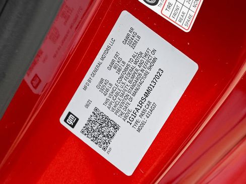 Used 2021 Chevrolet Camaro LT RWD image 12
