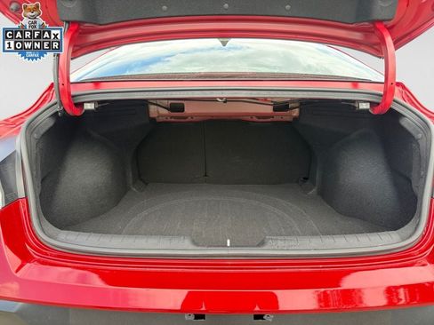 Used 2025 Hyundai Elantra SEL FWD image 18