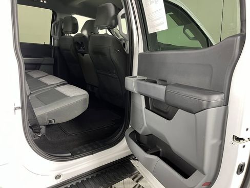 Used 2022 Ford F150 XLT w/ Trailer Tow Package image 15