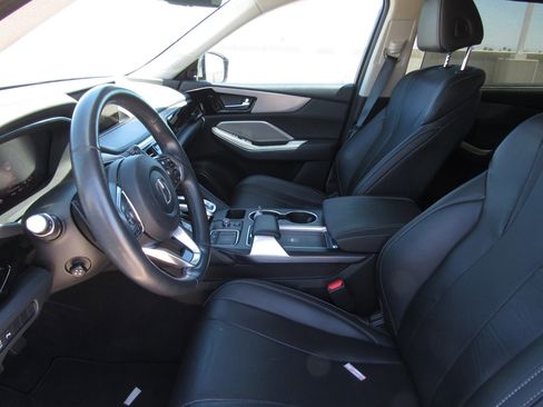 Certified 2023 Acura MDX FWD w/ Technology Package image 16