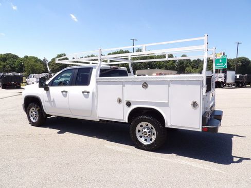 Used 2022 Chevrolet Silverado 2500 W/T w/ WT Convenience Package RWD image 4