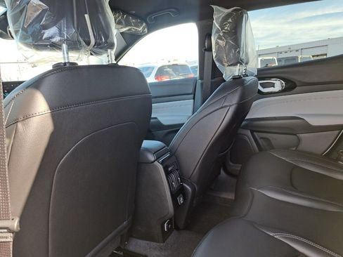 New 2026 Jeep Compass Limited image 23