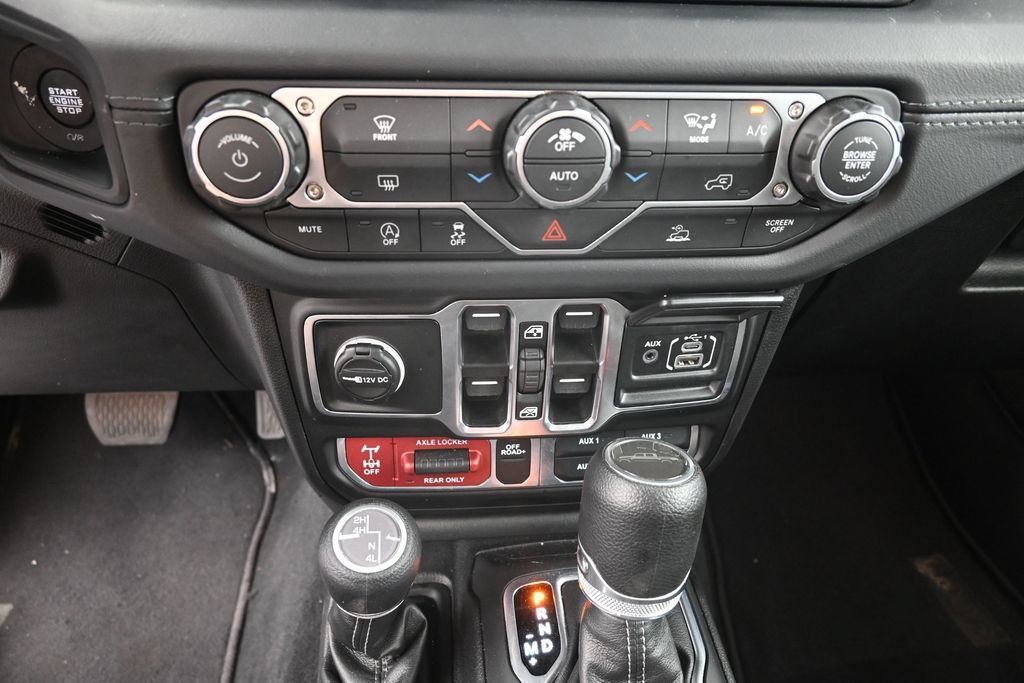 Used 2026 Jeep Gladiator Mojave AWD/4WD image 27