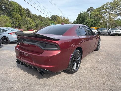 Used 2018 Dodge Charger R/T w/ Plus Group image 3