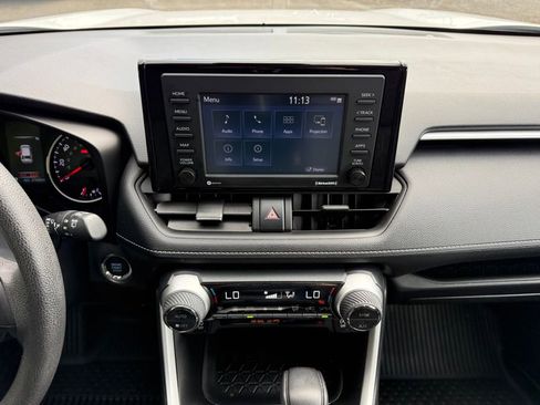 Used 2022 Toyota RAV4 XLE image 20