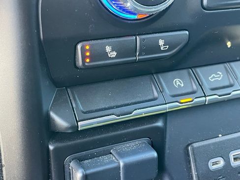 Used 2020 GMC Sierra 1500 Elevation w/ Elevation Value Package image 25