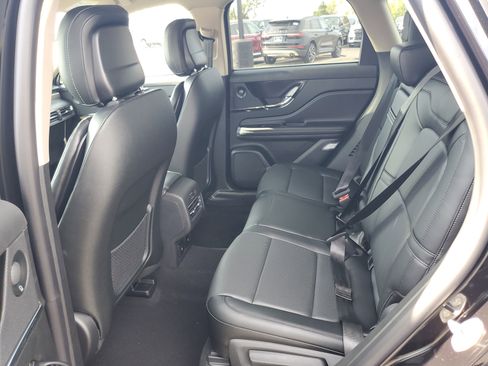 New 2026 Lincoln Corsair Reserve image 25