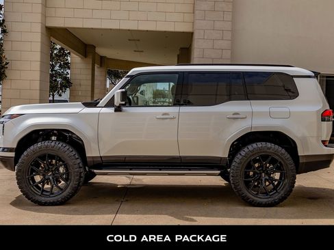 Used 2026 Lexus GX 550 w/ Cold Area Package image 6