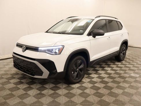 Used 2025 Volkswagen Taos S image 1