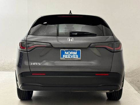 Certified 2025 Honda HR-V LX image 8