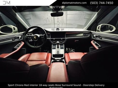 Used 2022 Porsche Macan GTS AWD/4WD image 39
