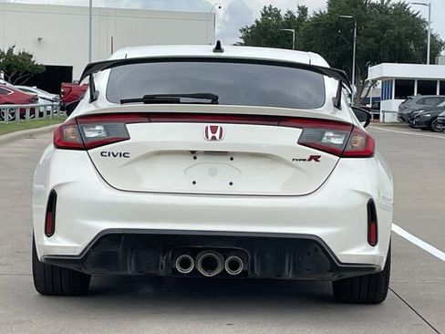 Used 2025 Honda Civic Type R image 5