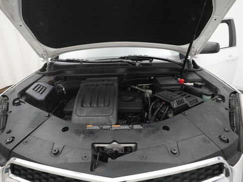 Used 2015 Chevrolet Equinox LS image 3