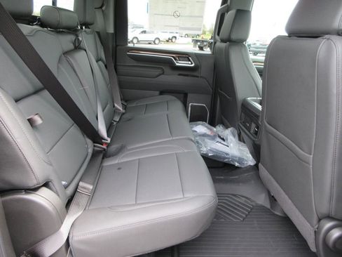 New 2026 Chevrolet Silverado 3500 LT image 21