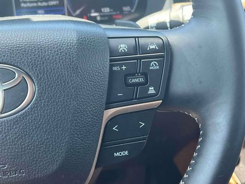 Certified 2025 Toyota Crown Signia AWD/4WD image 26