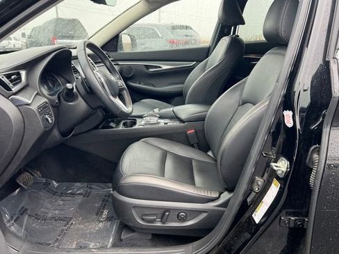 Used 2024 INFINITI QX50 Luxe image 9
