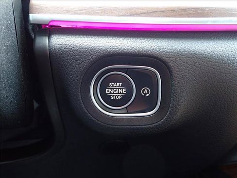 Used 2025 Mercedes-Benz GLE 350 4MATIC image 24