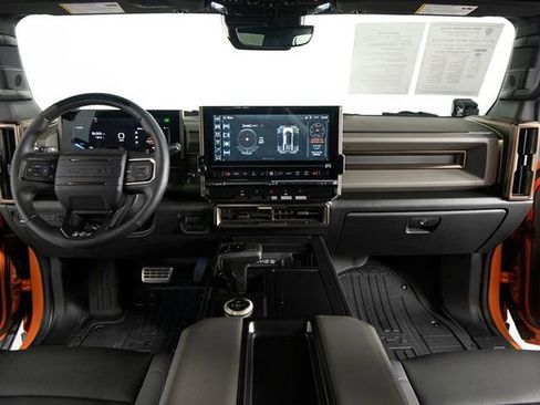 Used 2024 GMC Hummer EV 3X w/ LPO, Illumination Package image 30