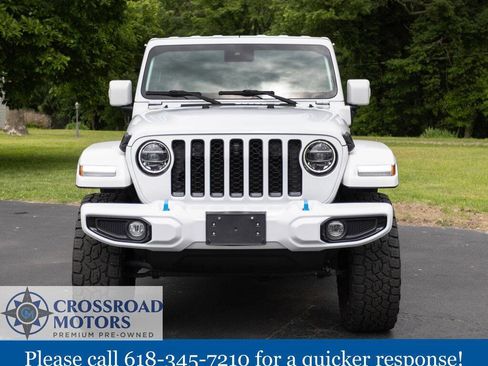 Used 2021 Jeep Wrangler Unlimited Sahara AWD/4WD image 5