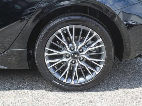 Certified 2024 Kia Forte GT-Line FWD image 11
