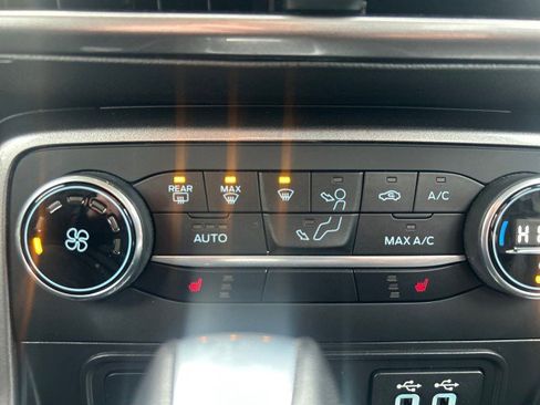 Used 2022 Ford EcoSport SE image 17