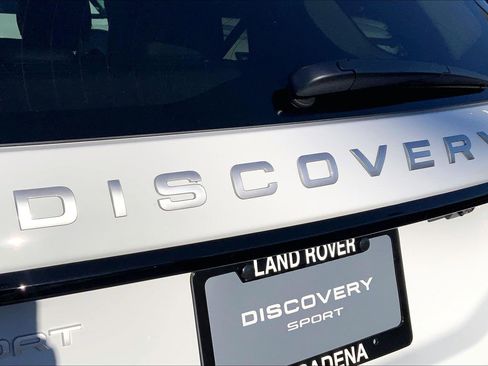 New 2025 Land Rover Discovery Sport S image 6