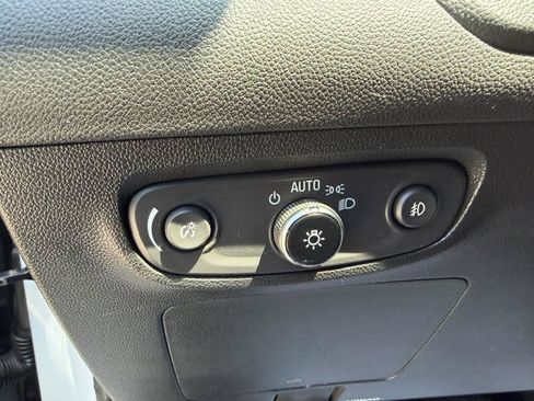 Used 2023 Buick Encore GX Select w/ Safety Package II FWD image 12