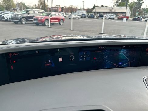 Used 2024 Lincoln Nautilus Reserve w/ Equipment Group 203A image 12