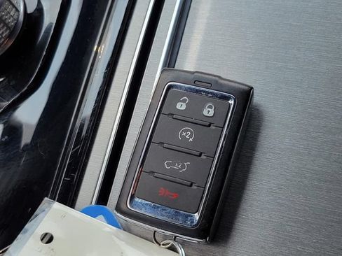 Used 2024 Jeep Wagoneer Series II AWD/4WD image 10