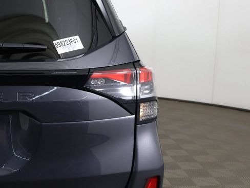 Used 2025 Subaru Forester Premium w/ Protection Package AWD/4WD image 16
