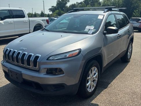 Used 2016 Jeep Cherokee Sport AWD/4WD image 1