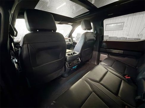 Used 2022 Ford F150 Lariat w/ Equipment Group 502A High image 9