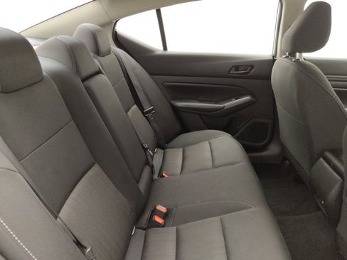 Used 2024 Nissan Altima 2.5 SV image 19