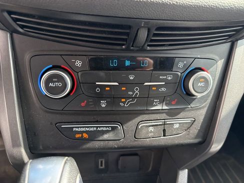 Used 2019 Ford Escape SEL image 14